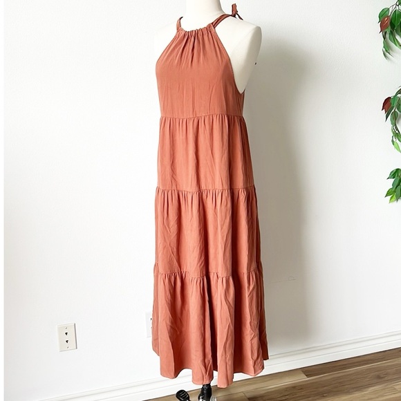 Anthropology Cloth & Stone Tiered Halter Midi
Dress - Picture 6 of 12